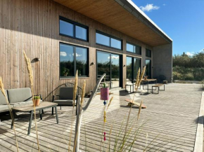 Beach House Vibes In The Heart Of Klitmøller in Horsens